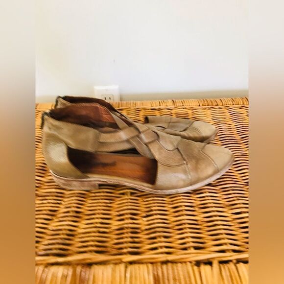 Free people | wanderlust flat | size 8.5 - Picture 4 of 8